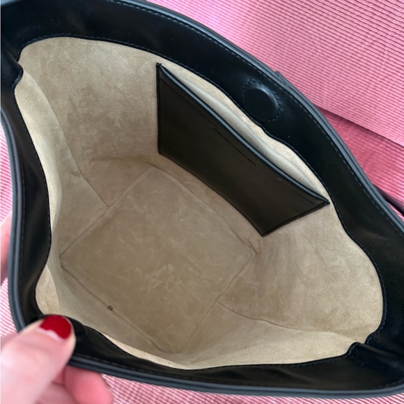 Reformation Raffaella Medium Trapeze Tote Bag - Picture 9 of 10